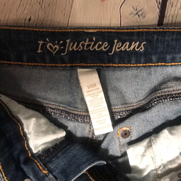 Girls shorts - Picture 3 of 3